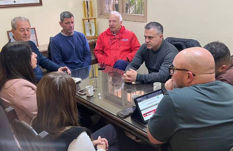 Imagen de Concejales mantienen una reuni&oacute;n de trabajo con el Intendente y la Secretar&iacute;a de Hacienda