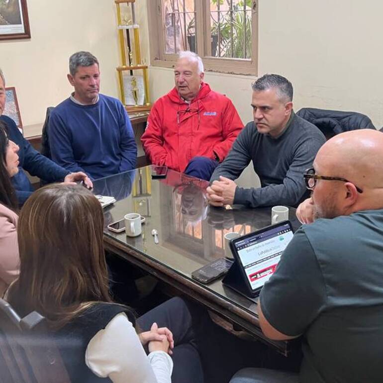 Imagen de Concejales mantienen una reuni&oacute;n de trabajo con el Intendente y la Secretar&iacute;a de Hacienda