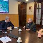 Imagen de Complejo de bur&oacute;cratas. Una reuni&oacute;n que dej&oacute; afuera hasta al organizador