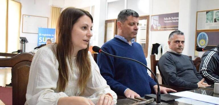 Imagen de Una pala de $42 millones: Serra cuestion&oacute; el procedimiento de Rojas y consigui&oacute; un presupuesto por la mitad de precio