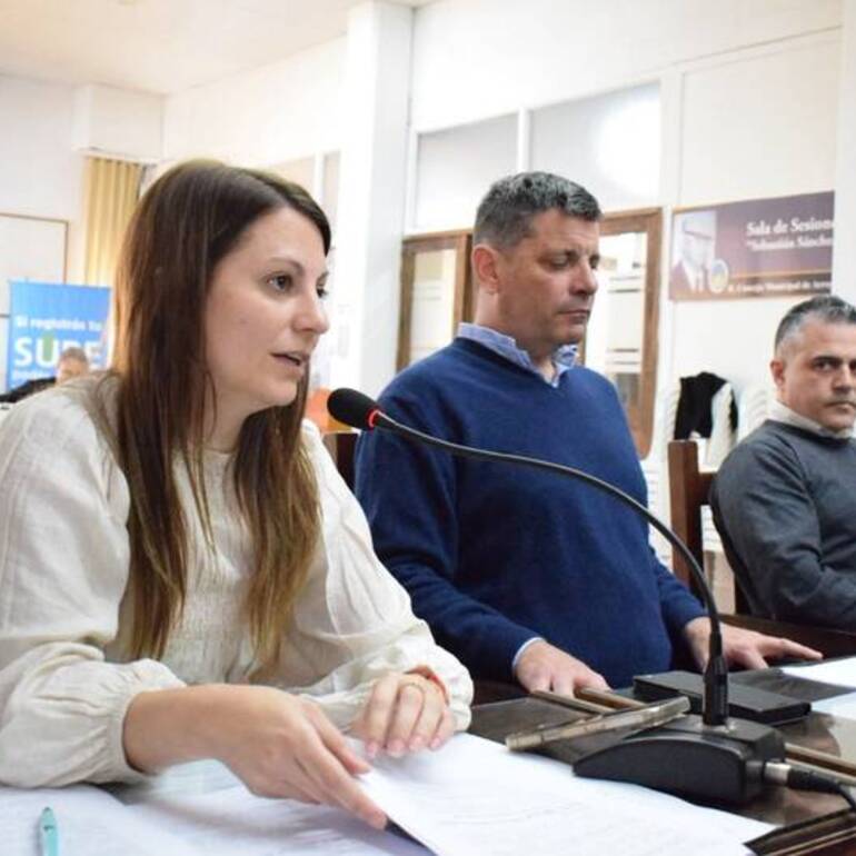 Imagen de Una pala de $42 millones: Serra cuestion&oacute; el procedimiento de Rojas y consigui&oacute; un presupuesto por la mitad de precio