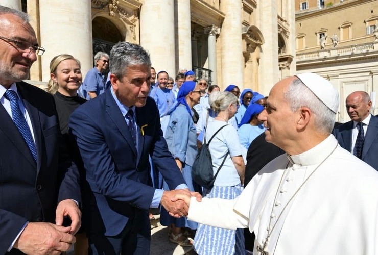 Imagen de El senador Germ&aacute;n Giacomino fue recibido por el Papa Le&oacute;n XIV en el Vaticano