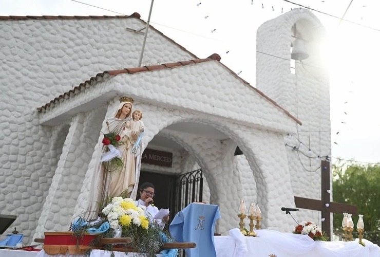 Imagen de Alvear celebr&oacute; sus Fiestas Patronales con la tradicional procesi&oacute;n en honor a la Virgen de la Merced