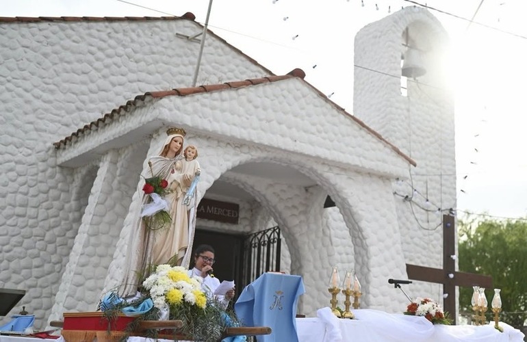 Imagen de Alvear celebr&oacute; sus Fiestas Patronales con la tradicional procesi&oacute;n en honor a la Virgen de la Merced