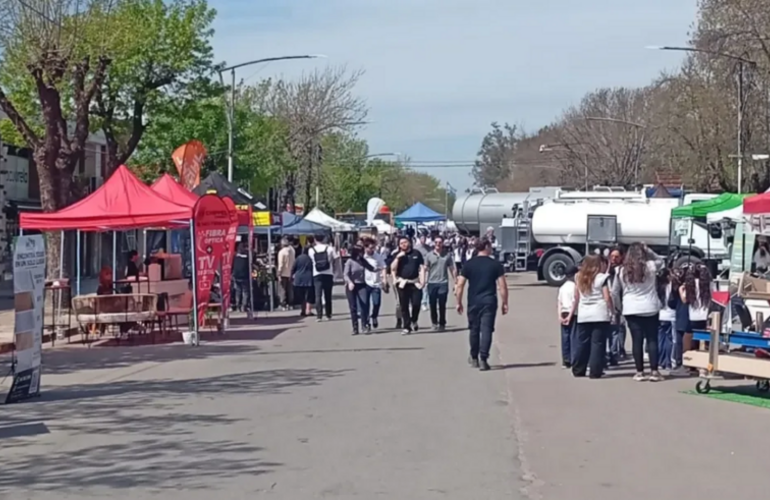 Imagen de "Rold&aacute;n Produce" cerr&oacute; su segunda edici&oacute;n con la presencia de m&aacute;s de 40 empresas e innovaci&oacute;n estudiantil
