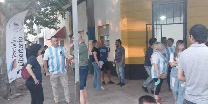 Acto apertura local partidario en Maiorano y Lisandro de La Torre