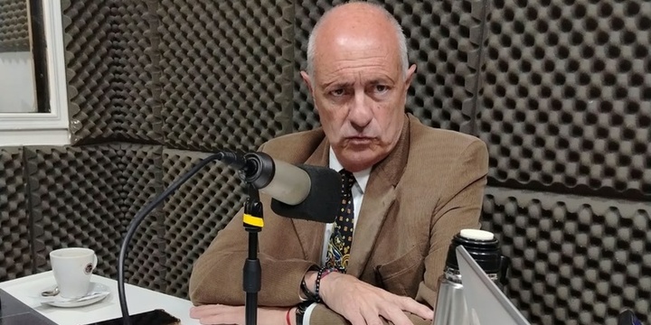 El m&eacute;dico pas&oacute; por el programa "Dos & Pico"
