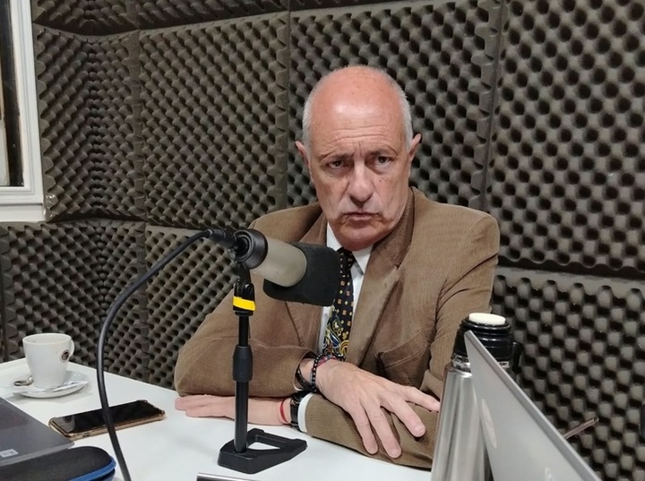 El m&eacute;dico pas&oacute; por el programa "Dos & Pico"