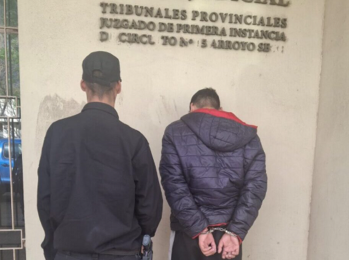 El procedimiento tuvo lugar en calle Gálvez al 1400. El procedimiento tuvo lugar en calle Gálvez al 1400.