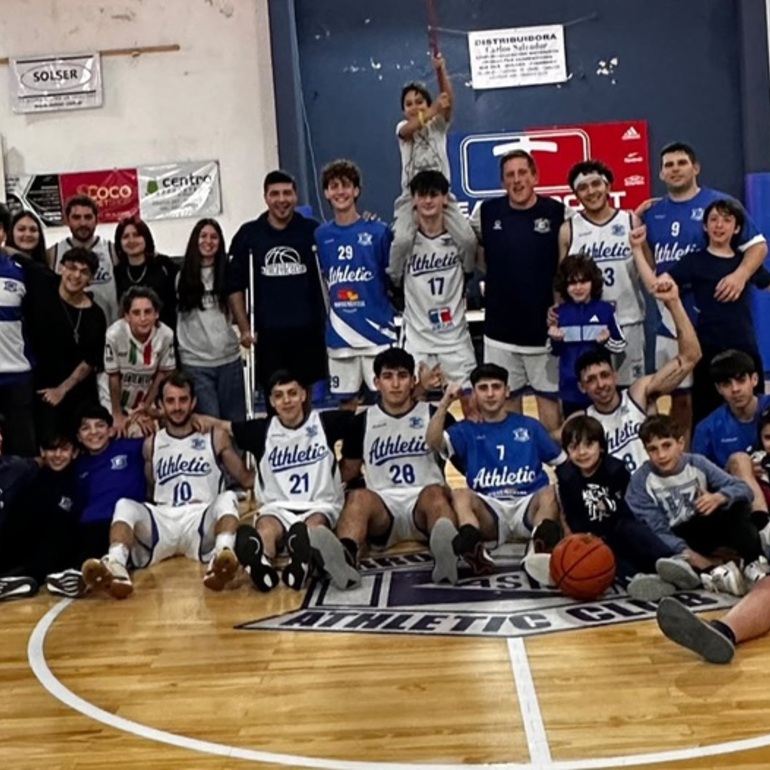 Imagen de Athletic volvió a ganar en básquet y alcanzó su vigésimo triunfo en la Asociación Rosarina Imagen de Athletic volvió a ganar en básquet y alcanzó su vigésimo triunfo en la Asociación Rosarina