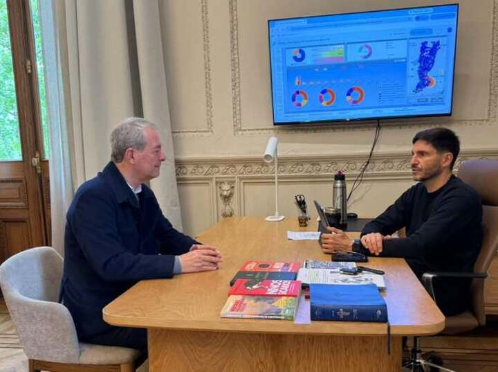 Imagen de Maximiliano Pullaro recibi&oacute; en Rosario a Daniel Tonelli para abordar la situaci&oacute;n financiera y proyectos clave para Arroyo Seco