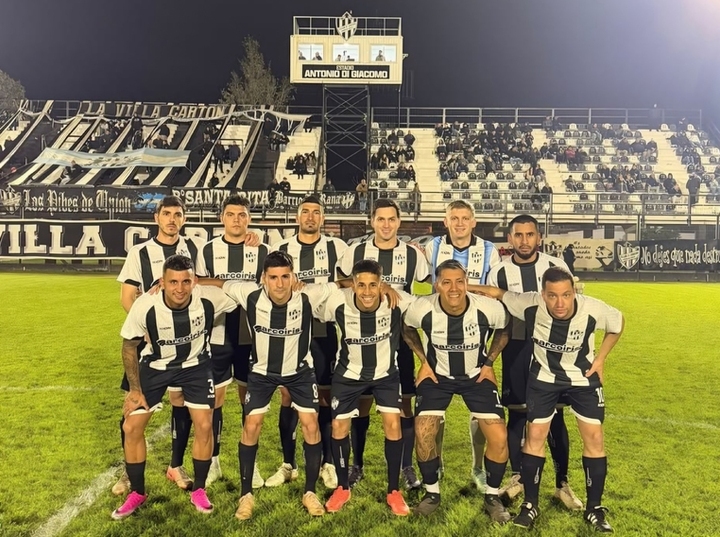 Imagen de Con cuatro goles de Agust&iacute;n Fern&aacute;ndez, Uni&oacute;n gole&oacute; a Talleres y se meti&oacute; en la pelea