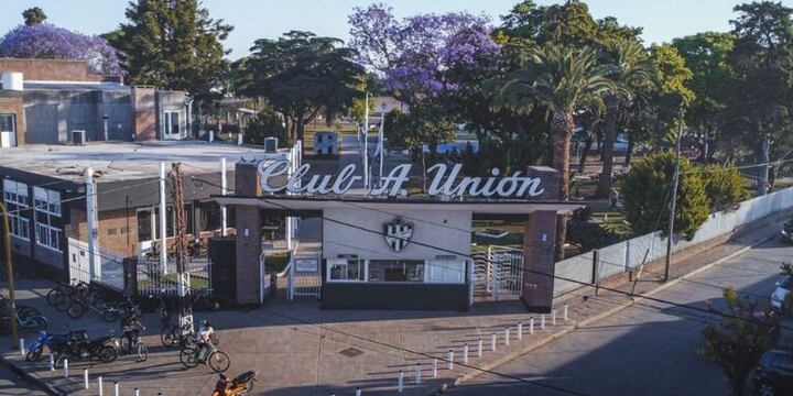 Imagen de Uni&oacute;n celebra sus 109 a&ntilde;os con una jornada cargada de recuerdos y emociones