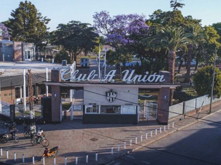 Imagen de Uni&oacute;n celebra sus 109 a&ntilde;os con una jornada cargada de recuerdos y emociones