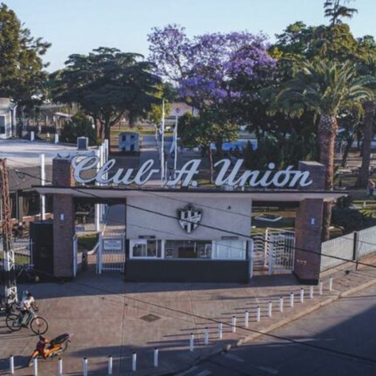 Imagen de Uni&oacute;n celebra sus 109 a&ntilde;os con una jornada cargada de recuerdos y emociones