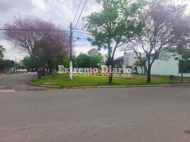 Imagen de Concejo Municipal: presentan un proyecto para reforzar la seguridad vial en la plaza Jorge Walter Ponti