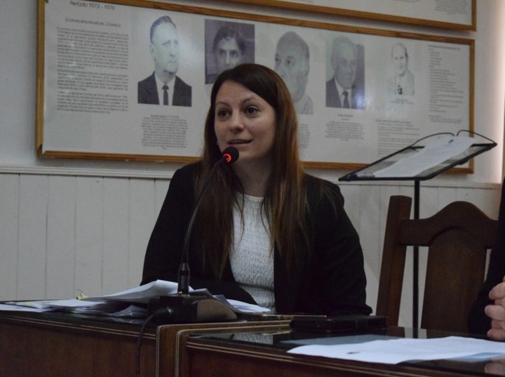 La concejal durante su exposici&oacute;n el martes en el recinto.