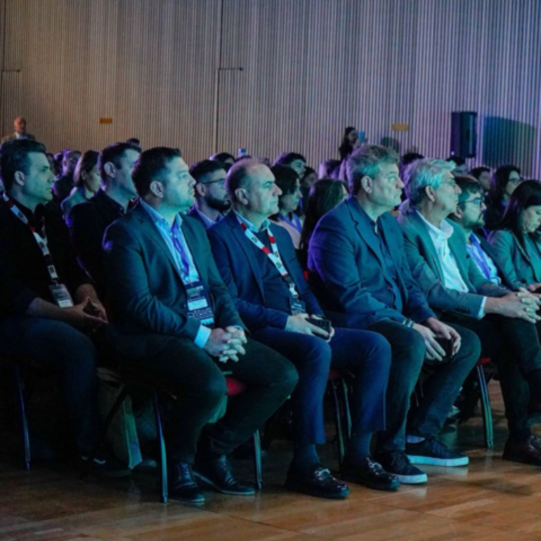 Imagen de Carlos Pighin represent&oacute; a Alvear en "Urban&iacute;stica 2026: Foro de la Vivienda, por la Planificaci&oacute;n y el Futuro"