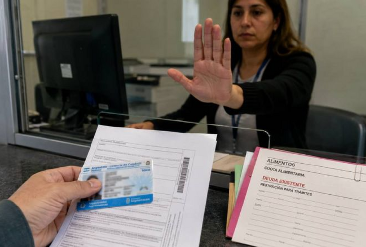 Imagen de Deudores alimentarios en Santa Fe: la C&aacute;mara de Diputados dio media sanci&oacute;n al proyecto que limita candidaturas, ingreso a canchas y casinos