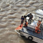 Imagen de Intensa b&uacute;squeda de tres hombres que cayeron al r&iacute;o Paran&aacute; a la altura de Fray Luis Beltr&aacute;n