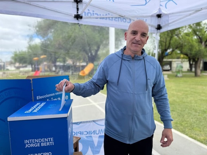 Imagen de Elecciones Vecinales 2026: Diego Fern&aacute;ndez fue electo en barrio 25 de Mayo