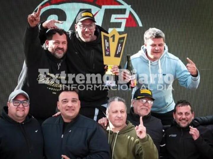 Imagen de Pocos, buenos y un campe&oacute;n�
