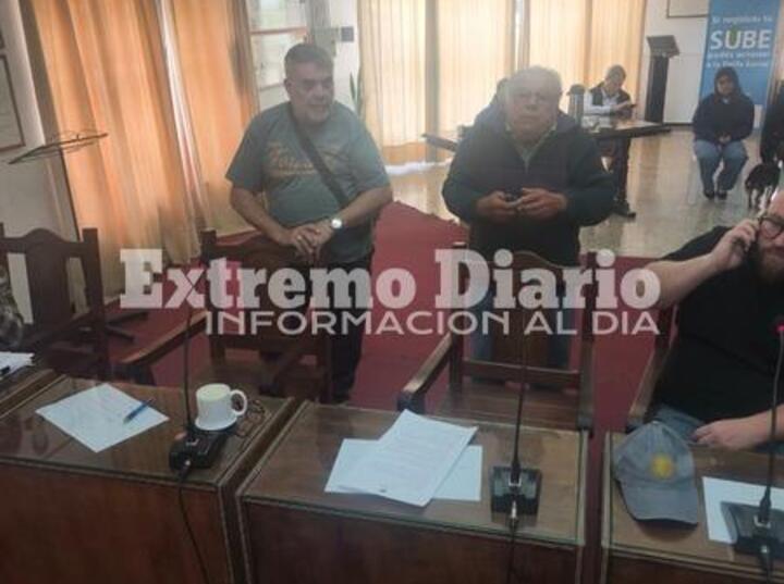 Imagen de Jubilados autoconvocados de Arroyo Seco reclamaron ante el Concejo por la atenci&oacute;n bancaria, PAMI y el Hospital SAMCo N.&deg; 50
