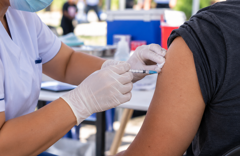 Imagen de Nueva jornada de vacunaci&oacute;n este s&aacute;bado en Arbilla I y Estaci&oacute;n Alvear