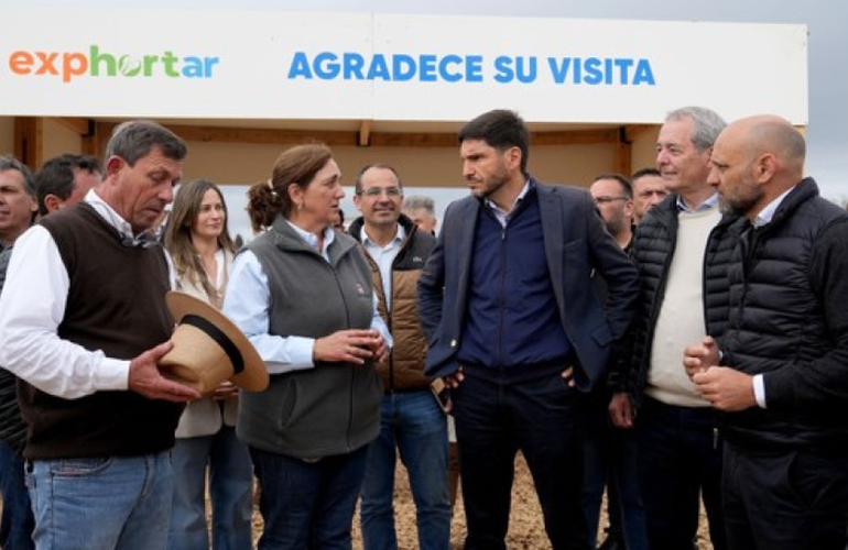 Imagen de Maximiliano Pullaro particip&oacute; de ExpHortAr 2026 en Arroyo Seco y destac&oacute; el potencial exportador de la horticultura santafesina