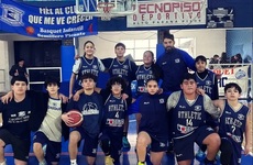 Imagen de La U13 de Athletic peg&oacute; primero y arranc&oacute; los playoffs con una victoria