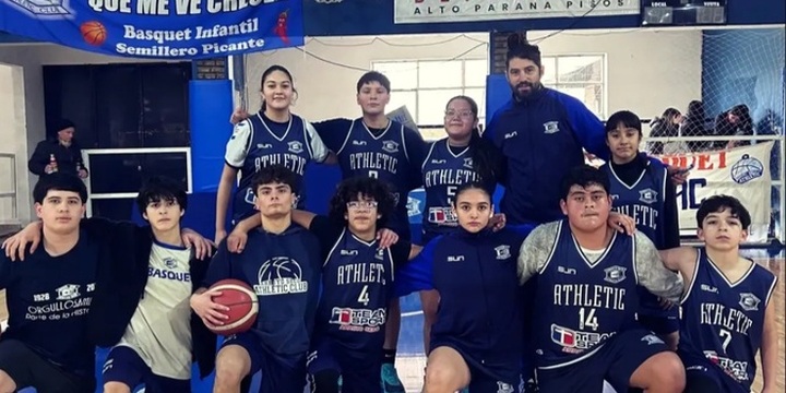 Imagen de La U13 de Athletic peg&oacute; primero y arranc&oacute; los playoffs con una victoria