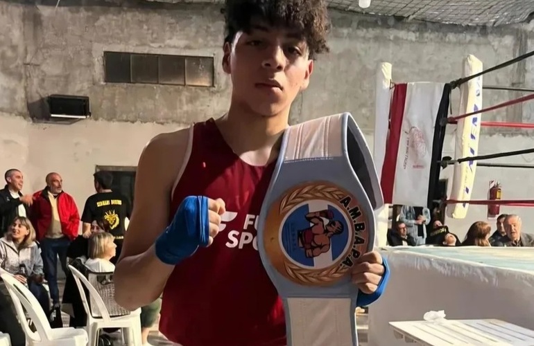 Imagen de Alexis Ybalo gan&oacute; por decisi&oacute;n un&aacute;nime y llev&oacute; el cintur&oacute;n AMBAPA a Arroyo Seco
