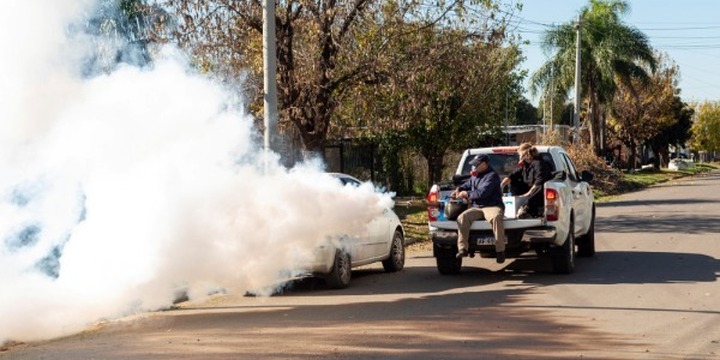 Imagen de Villa Constituci&oacute;n refuerza las tareas de prevenci&oacute;n del dengue con fumigaciones en distintos barrios