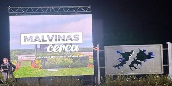 Imagen de Pueblo Esther estren&oacute; el documental "Malvinas Cerca" y firm&oacute; un convenio de capacitaci&oacute;n con la UNR