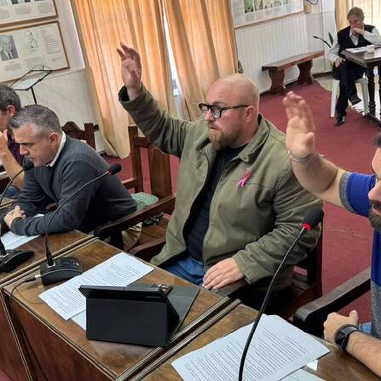 Imagen de Concejo Municipal: solicitan al Ejecutivo el pago de una deuda de 30 millones de pesos al SAMCo N.&deg; 50