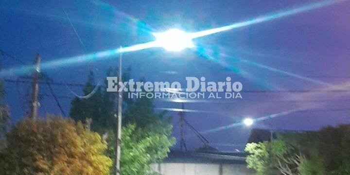 El tramo de cinco cuadras ya cuenta con nueva luminaria.