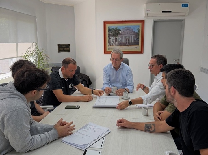 Tonelli lo dio a conocer mediante sus redes sociales.