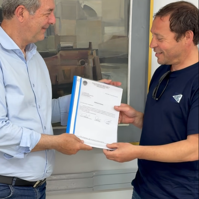 Imagen de La Municipalidad entreg&oacute; al ASAC el proyecto de ordenanza para el uso precario de un terreno que conectar&aacute; sus instalaciones