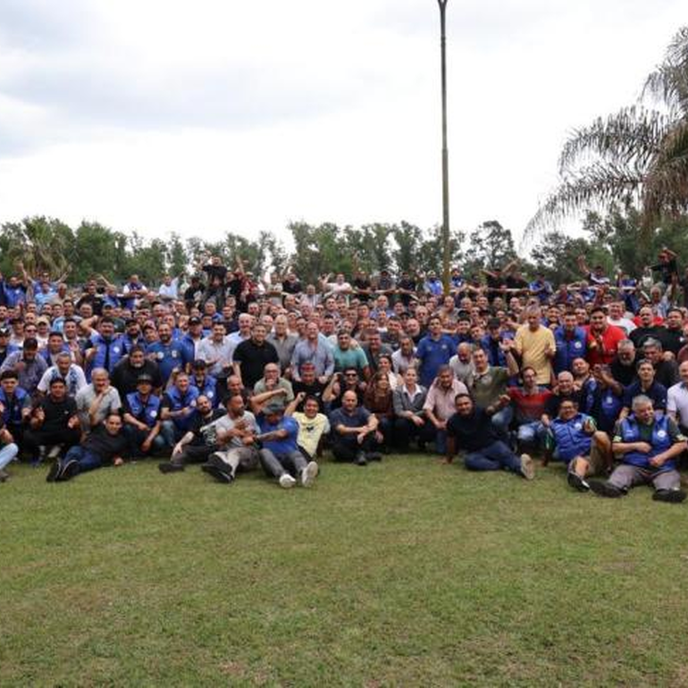 Imagen de Sindicato de Camioneros de Santa Fe reuni&oacute; a m&aacute;s de 300 referentes para debatir el futuro del sector y aprobar su Memoria y Balance