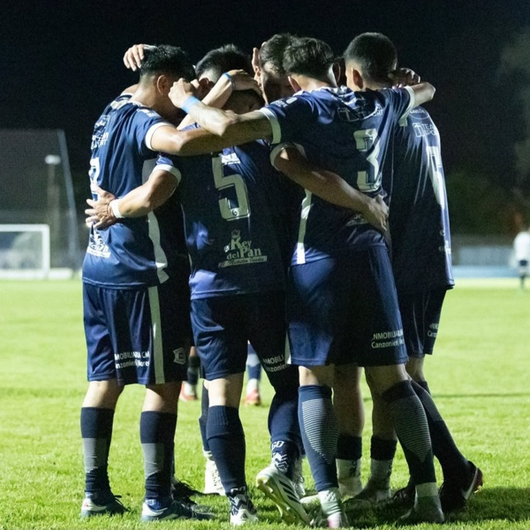 Imagen de Asac gole&oacute; y espera por la cima del Clausura