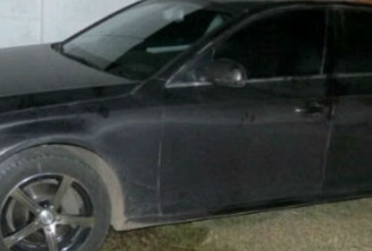 Carlos Ascaíni cayó el 8 de mayo pasado en un cruce de rutas del sur provincial en este Audi A4. La policía dice que se topó con él de casualidad, pero otros dicen que fue citado al lugar a propósito.