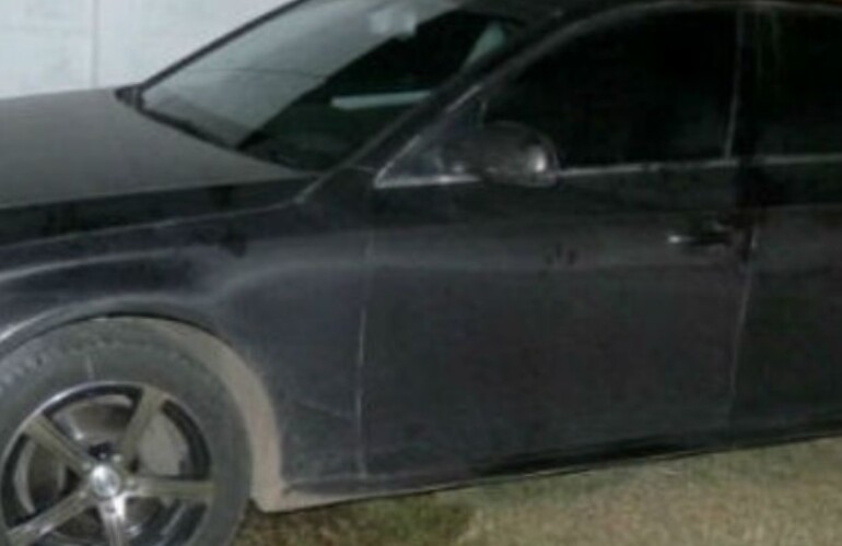 Carlos Ascaíni cayó el 8 de mayo pasado en un cruce de rutas del sur provincial en este Audi A4. La policía dice que se topó con él de casualidad, pero otros dicen que fue citado al lugar a propósito.