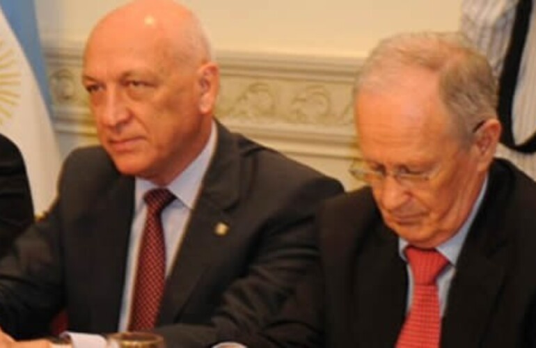 Bonfatti junto a su ministro de Seguridad, Ra&uacute;l Lamberto