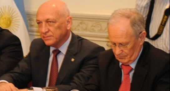 Bonfatti junto a su ministro de Seguridad, Raúl Lamberto