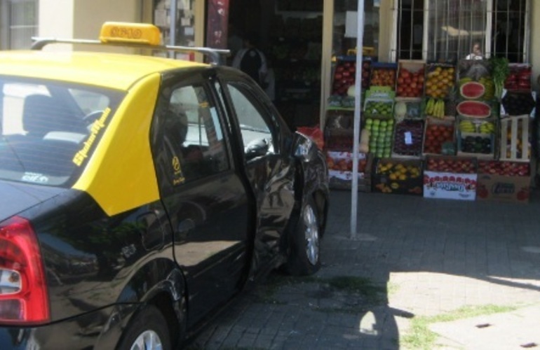 Imagen de Fuerte choque en zona sur: un herido grave