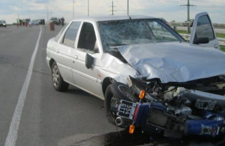 Una mujer murió tras el fatal accidente. (R.Lescano)