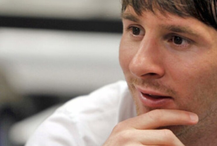 Es muy común verlo por las calles de Arroyo con su camioneta y no duda en saludar a la gente.