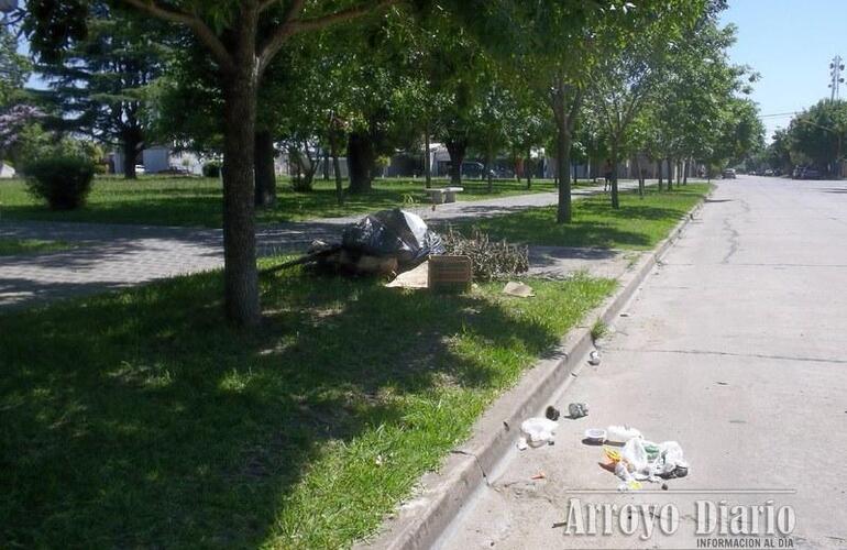 Plaza "San Martín" (sobre Humberto Primo)