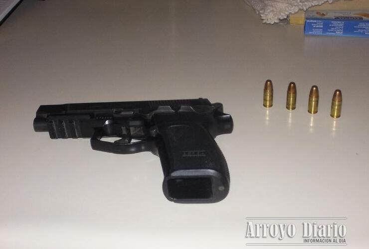 Imagen de Utilizan el arma de un efectivo policial para cometer un ilícito