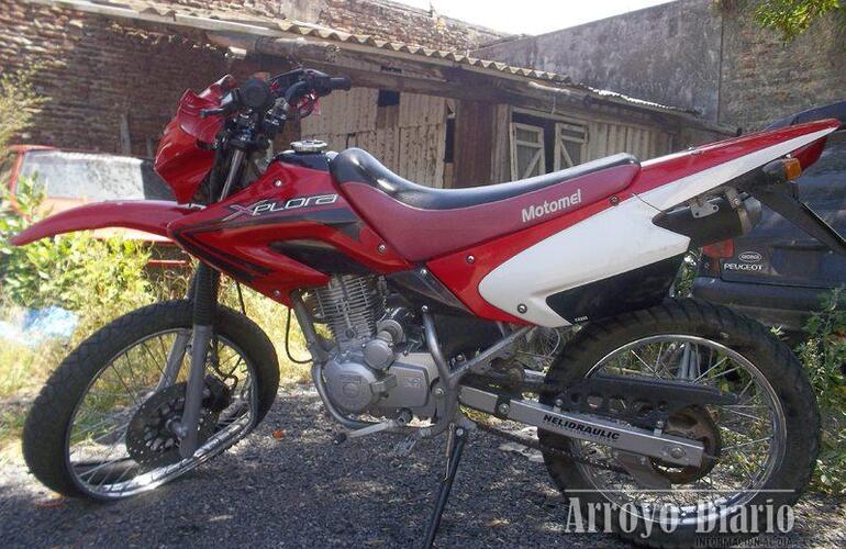 Esta es una de las motos que participó del choque